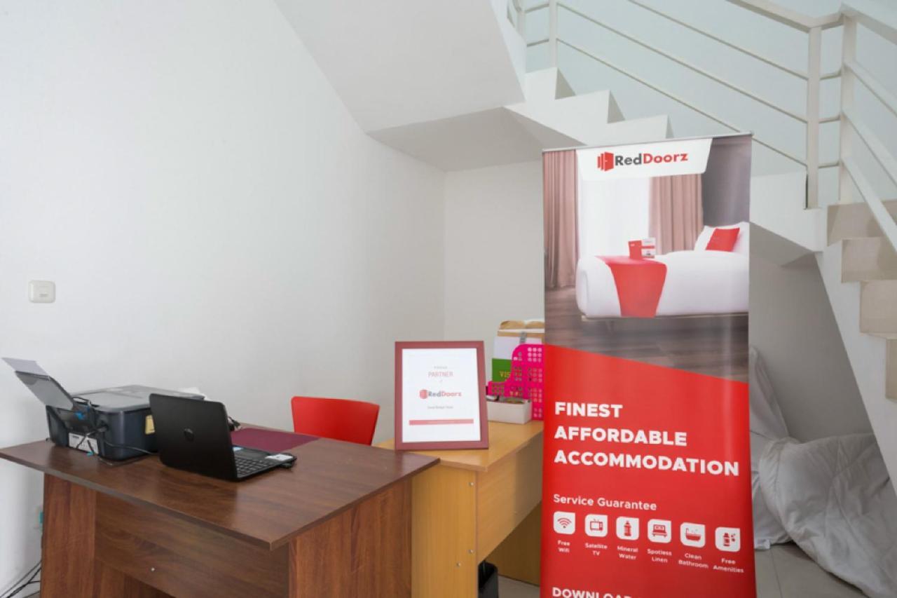 Reddoorz Syariah Near Lapangan Pancasila Simpang Lima Hostel Semarang Luaran gambar