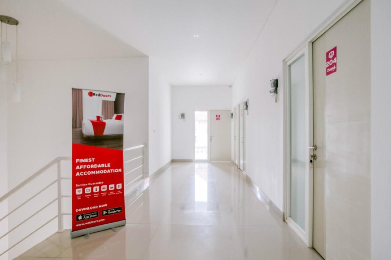Reddoorz Syariah Near Lapangan Pancasila Simpang Lima Hostel Semarang Luaran gambar